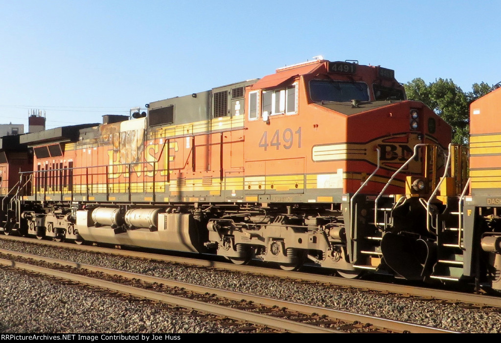 BNSF 4491